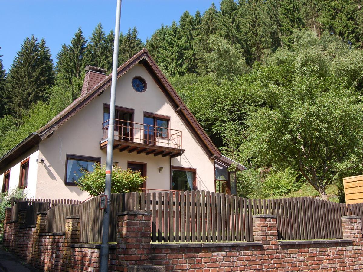Holiday Home With Garden In Hellenthal Eifel מראה חיצוני תמונה